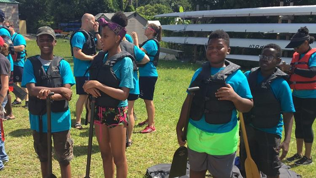 Orlando police, firefighters make memories with kids during dragon boat race