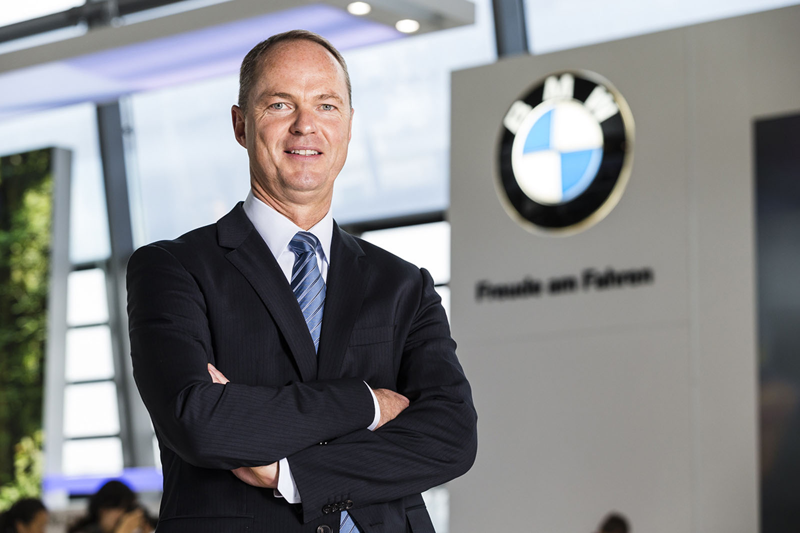 Head of BMW NA, Ludwig Willisch, to retire August 1