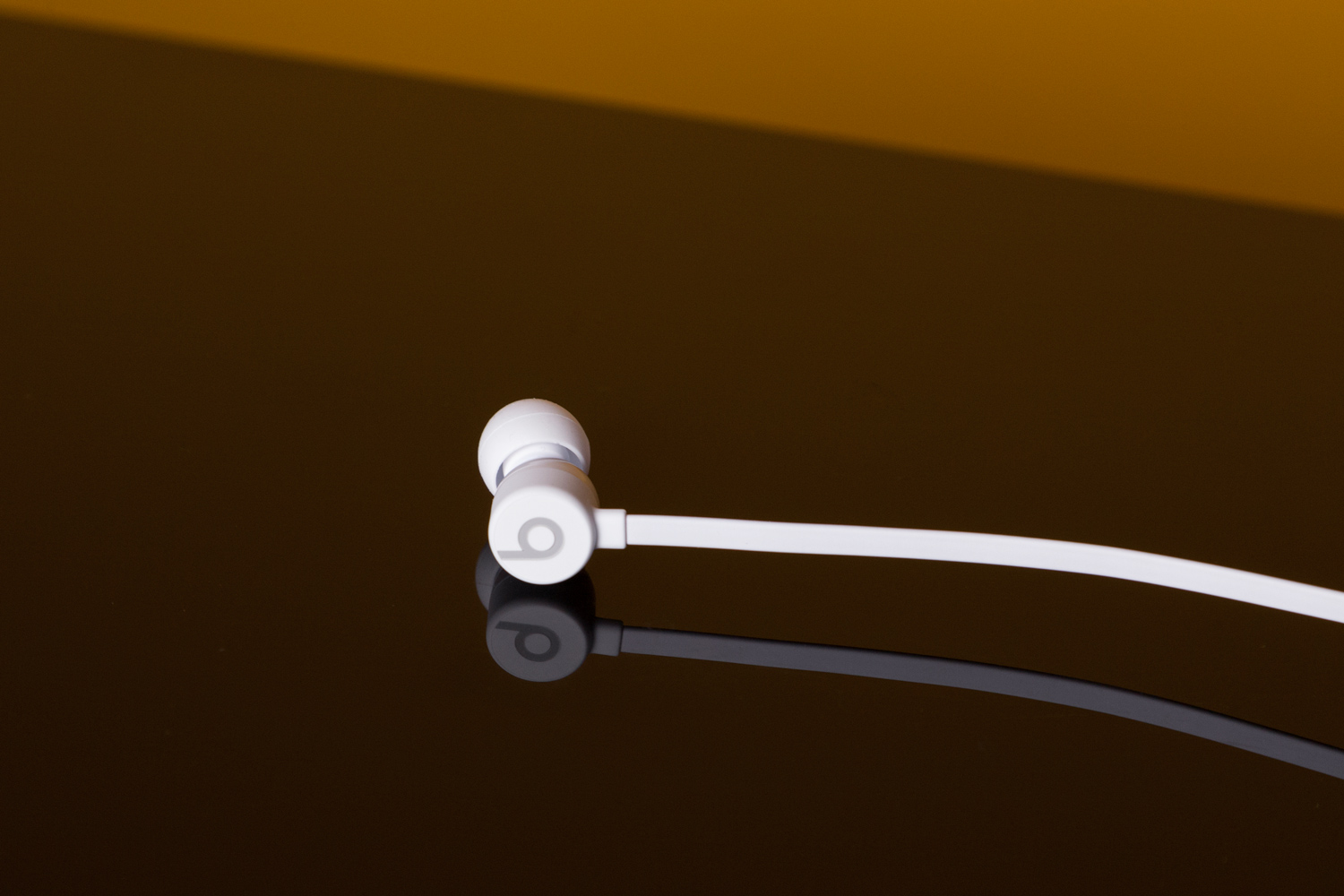 Beats X Review: Are Apple’s Premium Earbuds Worth It?